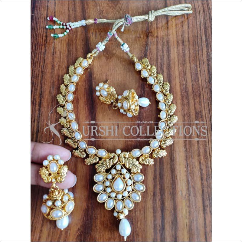 DESIGNER GOLD PLATED KEMPU NECKLACE SET UTV1024 - WHITE - Necklace Set