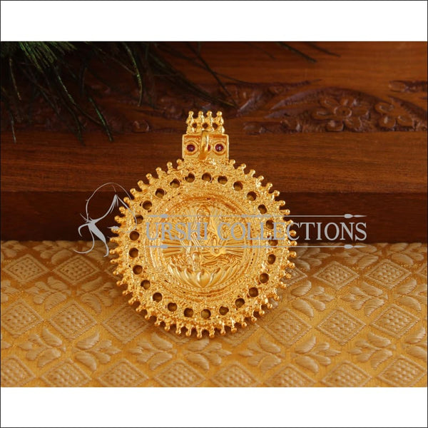 kerala-style-gold-platted-