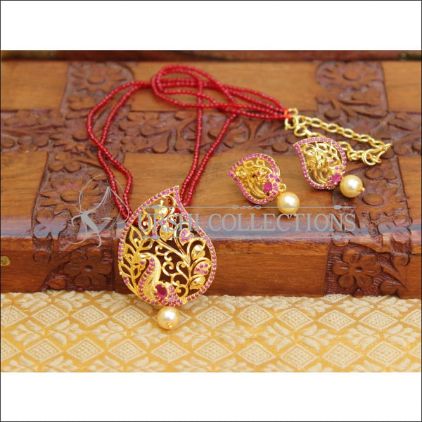 LOVELY PEACOCK PENDANT SET WITH CRYSTAL BEADS UTV119 – Urshi