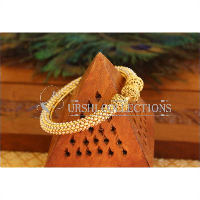 Gold Plated Pearl Bangle M1703 - 2.6 - Bangles