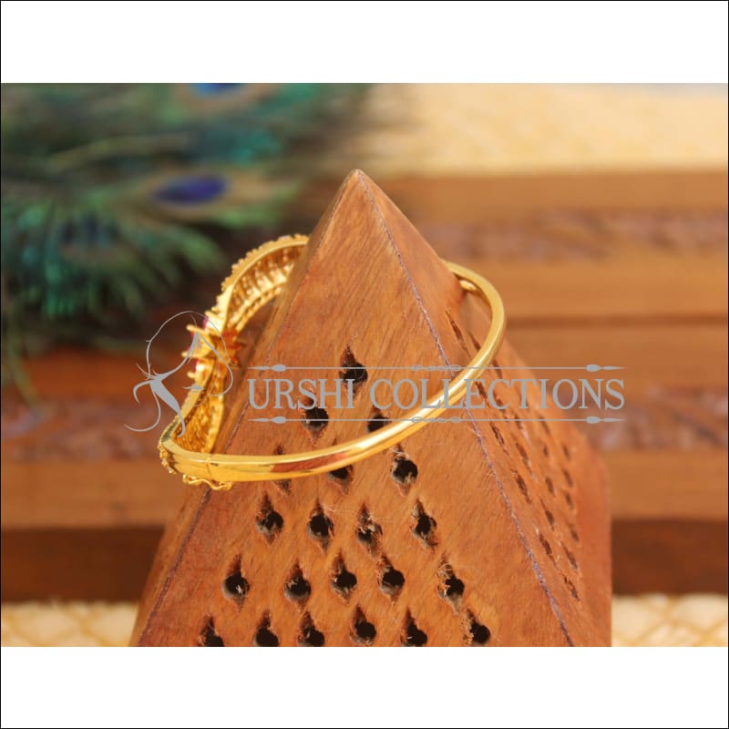 Gold Platted CZ Design Kada M1560 - Bracelets