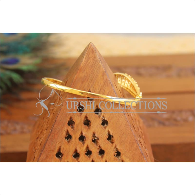 Gold Platted CZ Design Kada M1561 - Bracelets