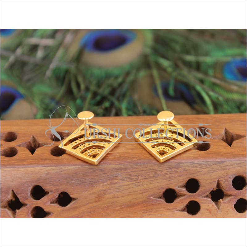 Gold Platted CZ Earrings M1401 - Earrings