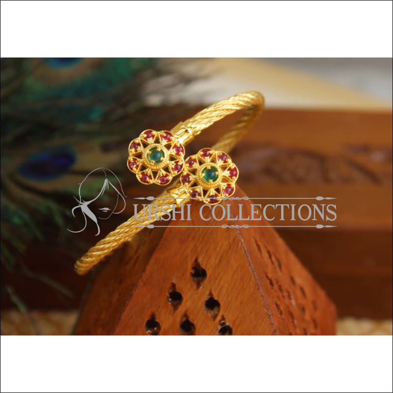 Gold Platted Kada M1469 - 2.8 - Bracelets