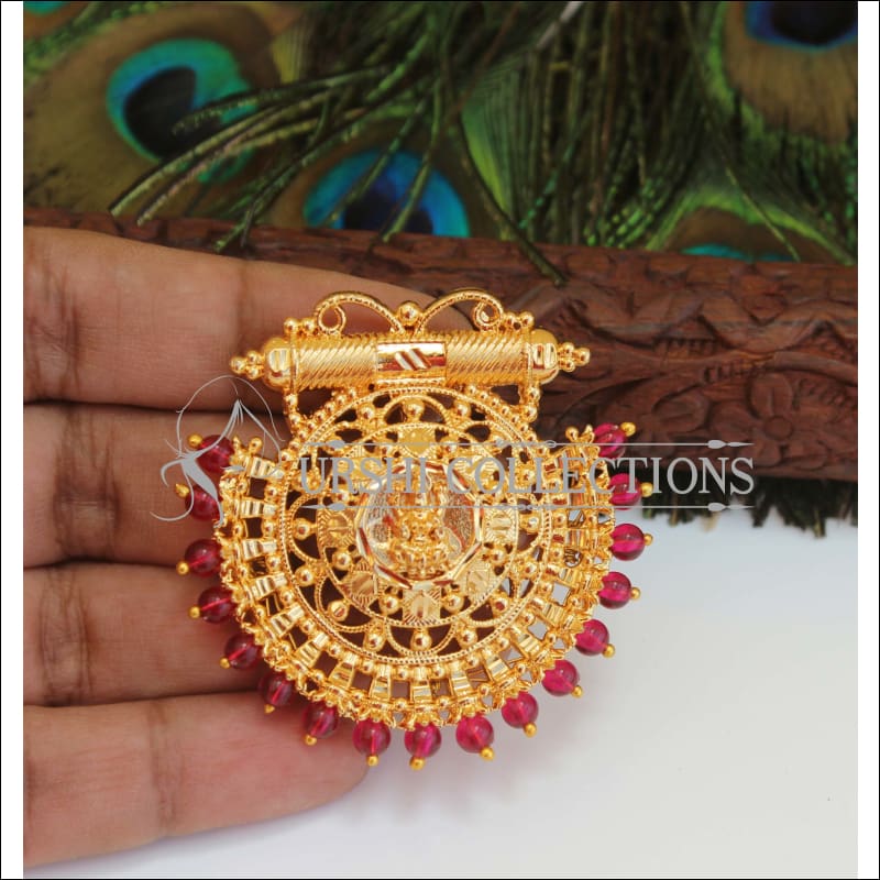 Gold Platted Lakshmi Pendant M1516 - Pendant Set