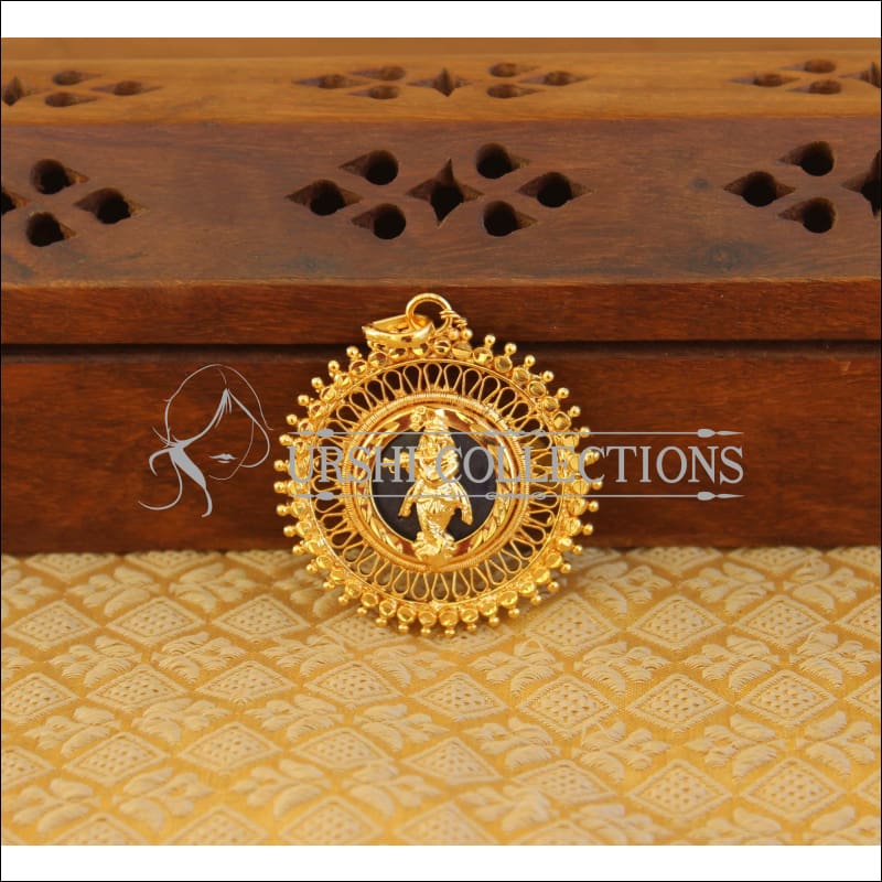Kerala style gold plated Krishna pendant M998 - Pendant Set