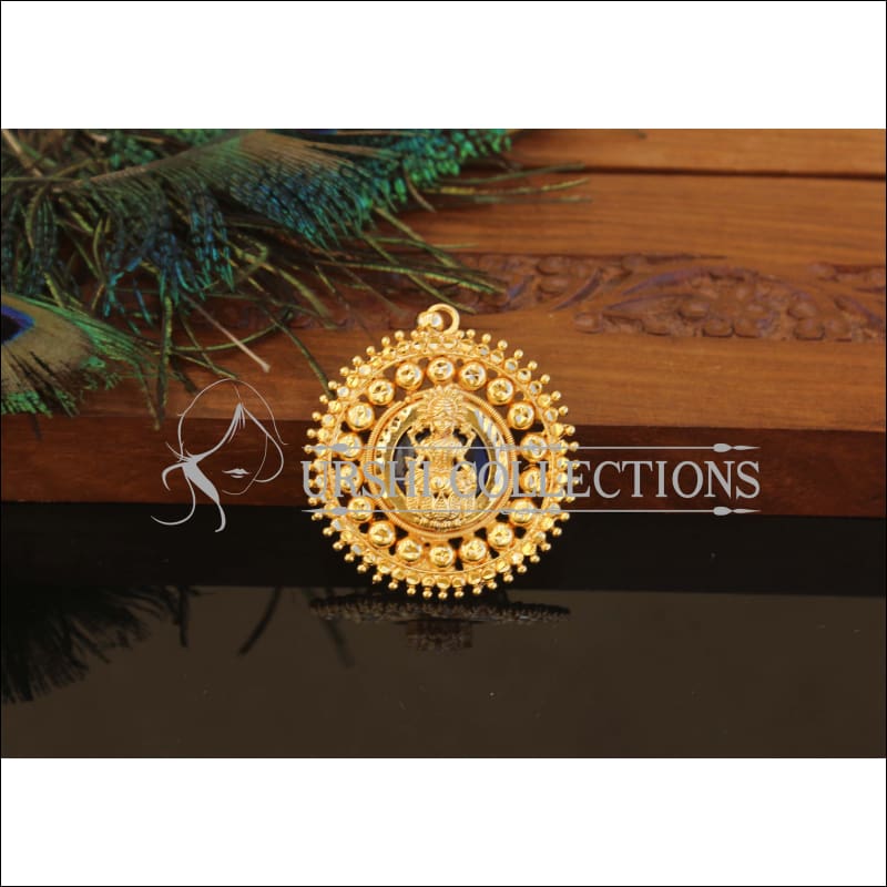 Kerala Style Gold Plated Palakka Lakshmi Pendant M2541 - Pendant Set