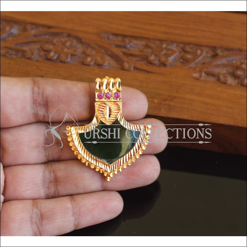Kerala style Gold plated Palakka Pendant M2172 - Set