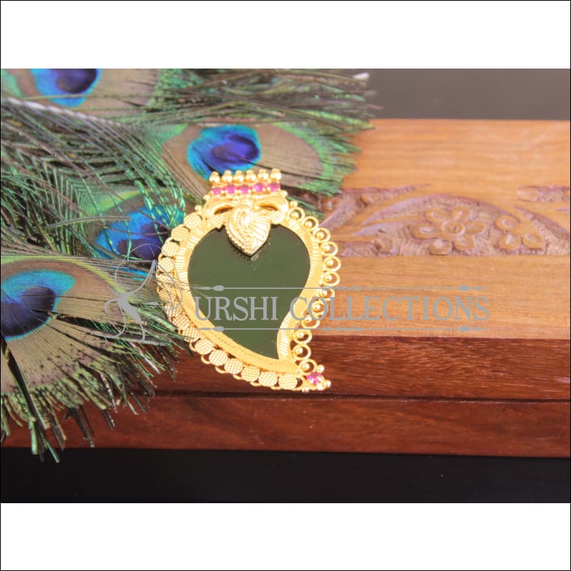 Kerala style Gold plated Palakka Pendant M2377 - Pendant Set