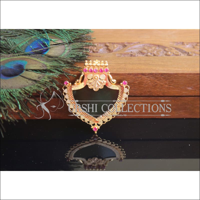 Kerala style Gold plated Palakka Pendant M2382 - Pendant Set