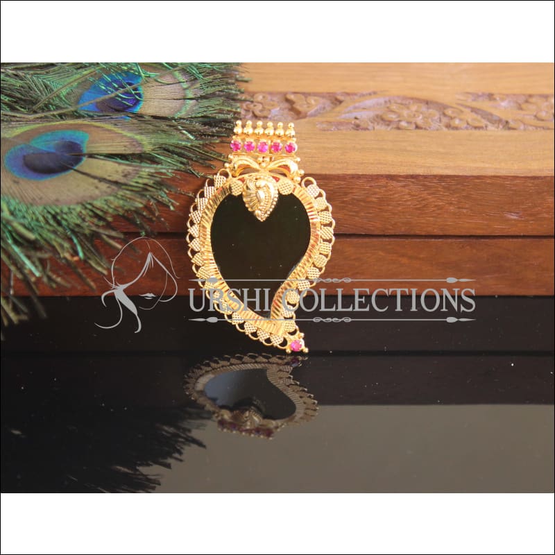 Kerala style Gold plated Palakka Pendant M2383 - Pendant Set