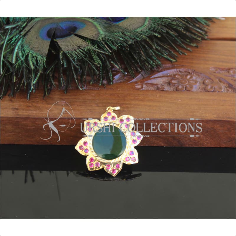 Kerala style Gold plated Special Stone Palakka Pendant M2364 - Pendant Set