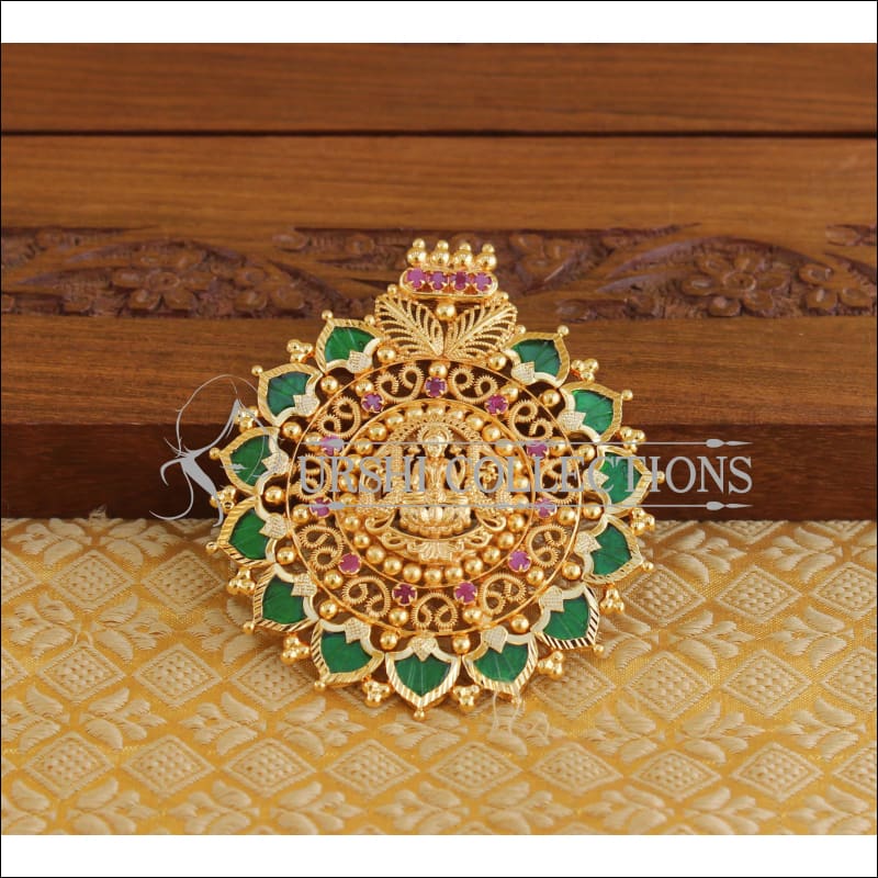 Kerala style gold plated Temple pendant M1097 - Pendant Set