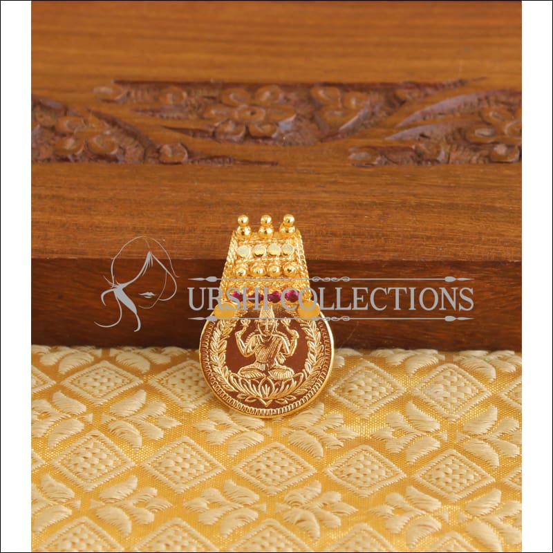 Kerala Style Gold Platted Lakshmi Kasu Pendant M1346 - Pendant Set