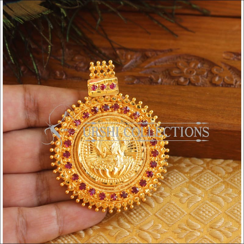 Kerala Style Gold Platted Lakshmi Pendant M1347 - Pendant Set
