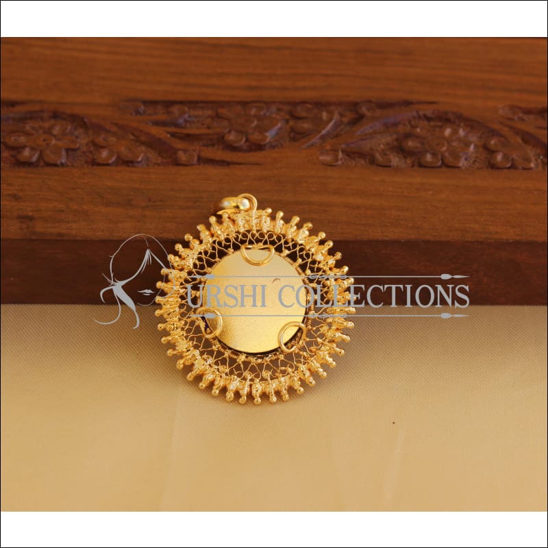 Kerala Traditional Gold Plated Temple Pendant M1860 - Pendant Set