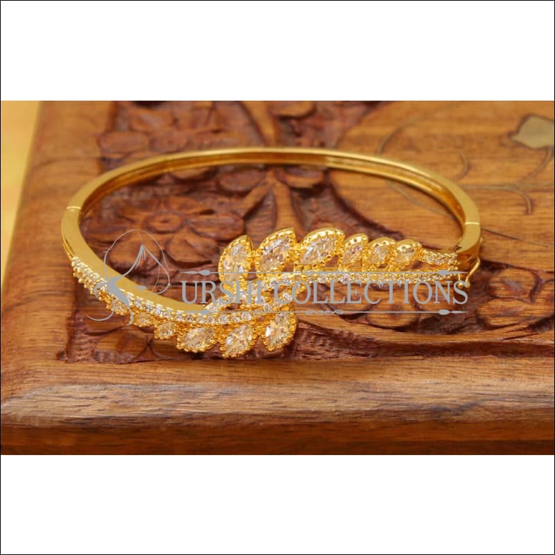 Designer Gold Plated Bracelet UC-NEW1695 - White - Bracelets