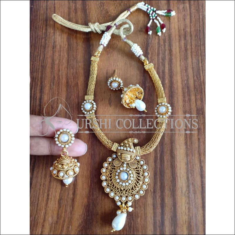 DESIGNER GOLD PLATED NECKLACE SET UTV1043 - WHITE - Necklace Set