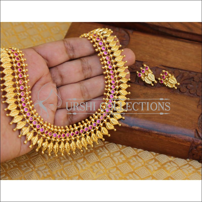 DESIGNER GOLD PLATED NECKLACE SET UTV764 - Necklace Set