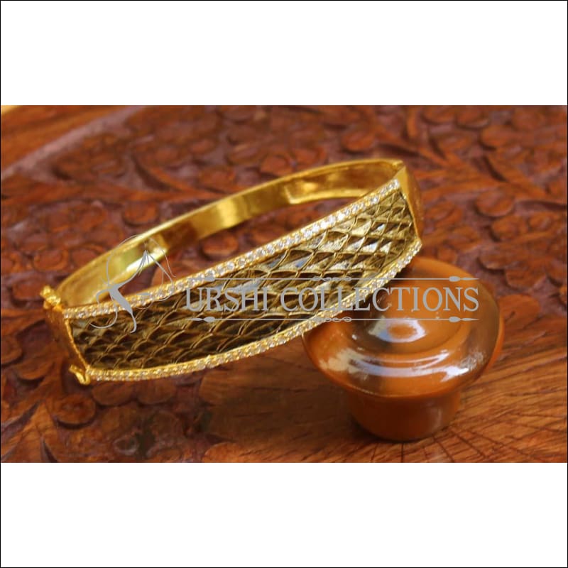 Designer Gold Plated Openable Kada UC-NEW1544 - Bracelets