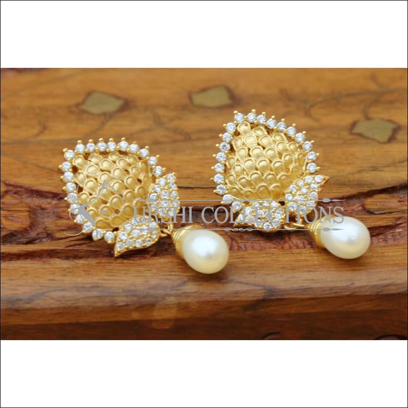 Designer Matte Finish Earrings UC-NEW1330 - Earrings