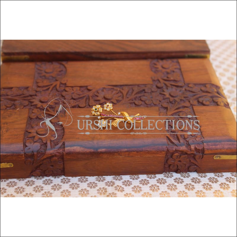 Designer Matte Finish Flower Saree Pin UC-NEW1944 - saree pins