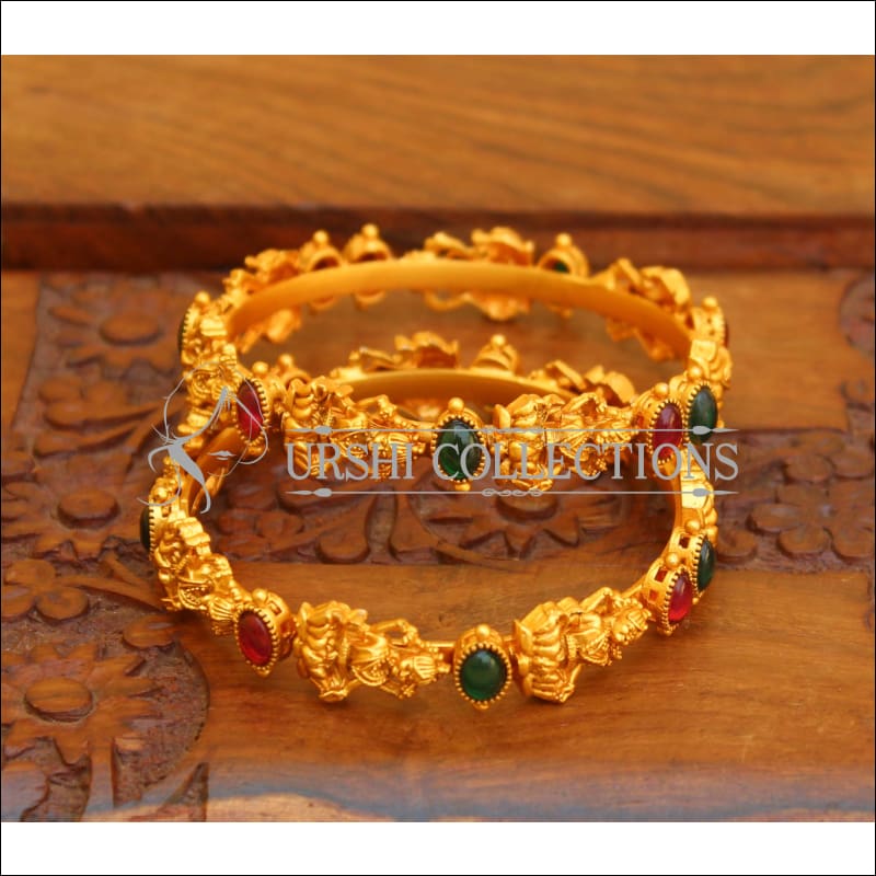 DESIGNER MATTE FINISH TEMPLE BANGLES SET UTV614 - bangles