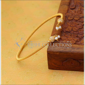 Elegant Gold Plated Bracelet UC-NEW1820 - Bracelets