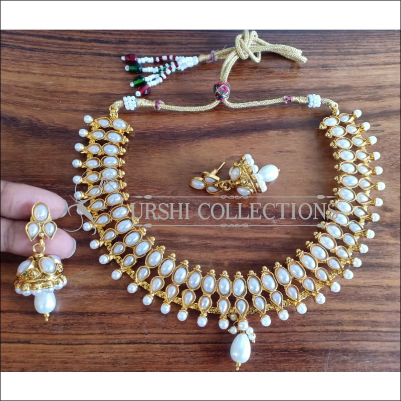 ELEGANT GOLD PLATED NECKLACE SET UTV1087 - WHITE - Necklace Set