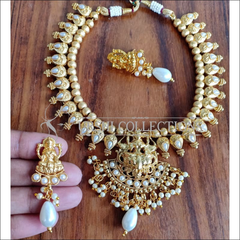 ELEGANT GOLD PLATED TEMPLE NECKLACE SET UTV1140 - Necklace Set