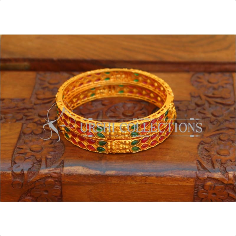 ELEGANT MATTE FINISH KEMPU BANGLES SET UTV608 - Bangles
