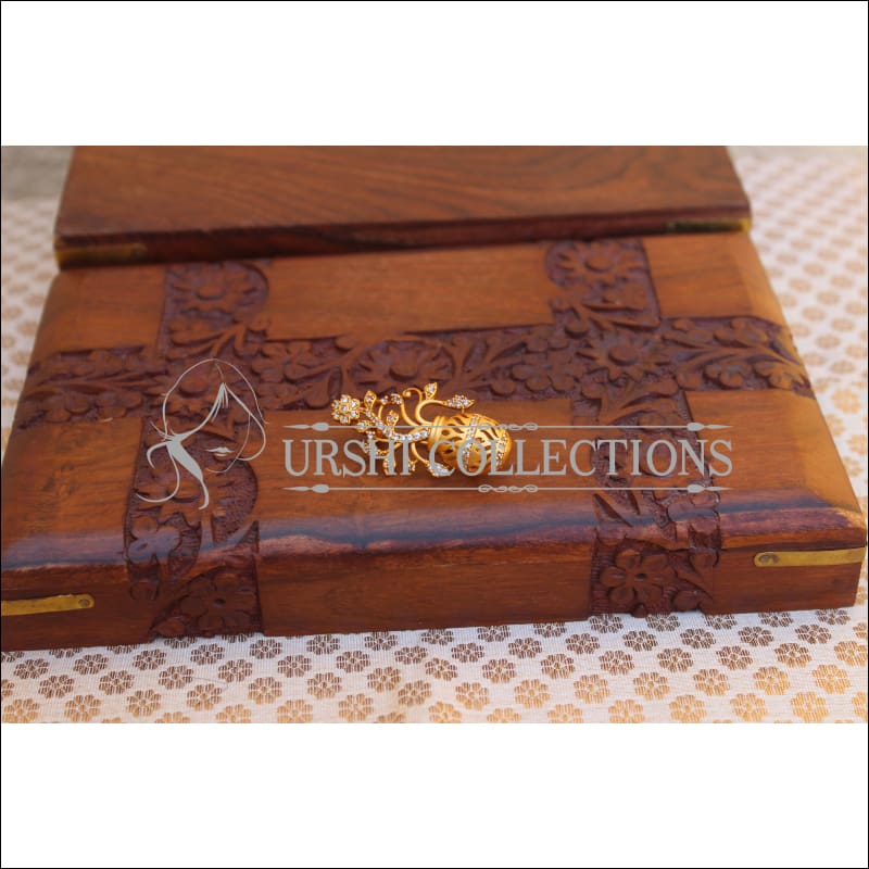 Elegant Matte Finish Saree Pin UC-NEW1925 - White - saree pins