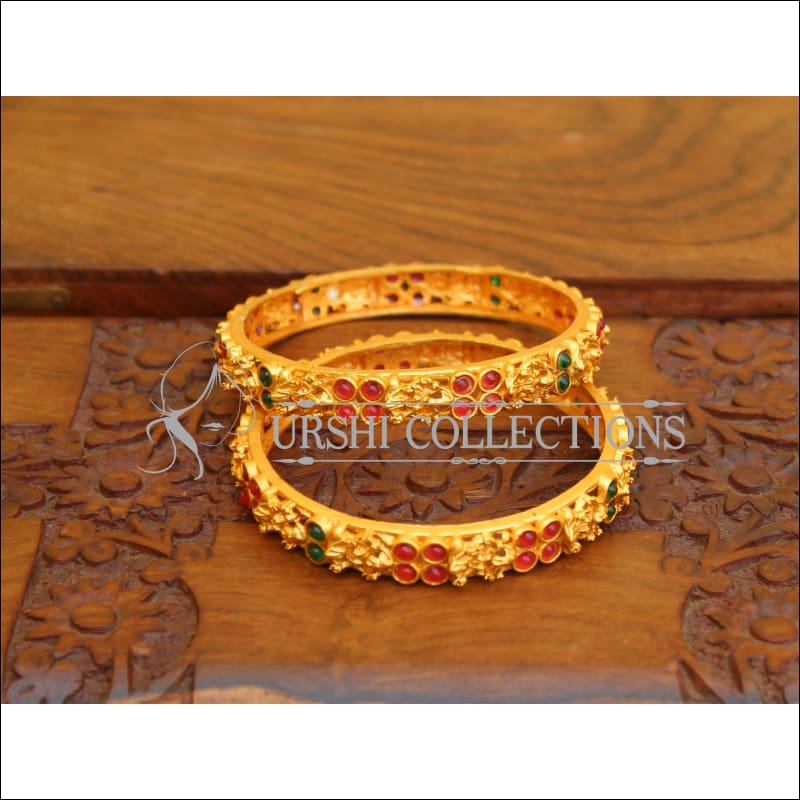 ELEGANT MATTE FINISH TEMPLE BANGLES SET UTV617 - Bangles