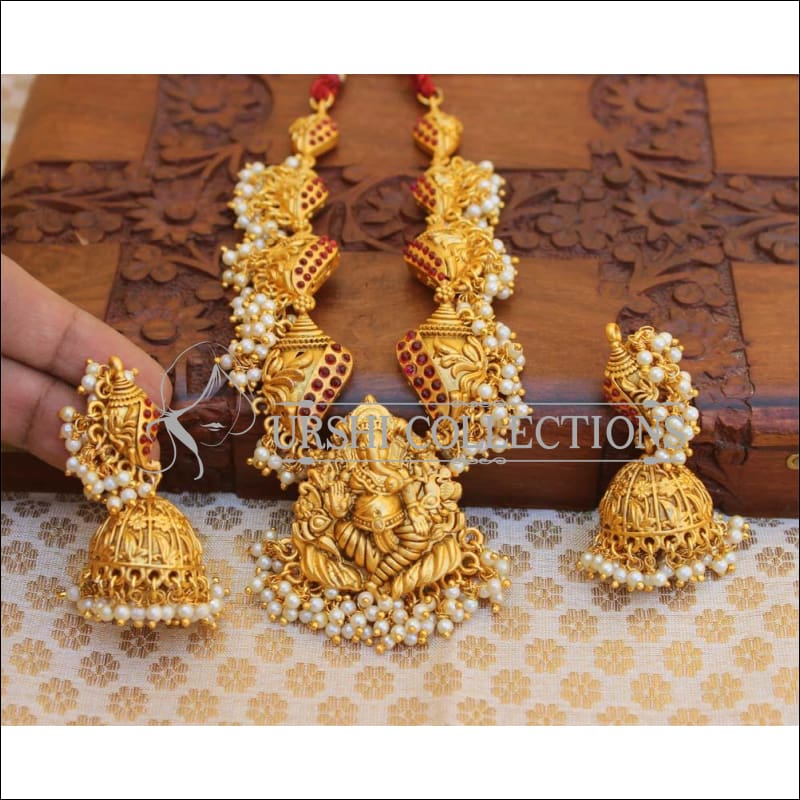 Matte Finish Beautiful Gold Necklace UC-NEW39 - Necklace Set