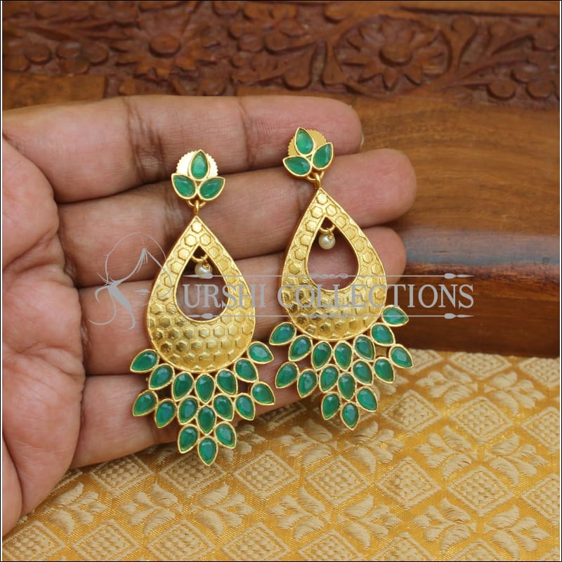 MATTE FINISH DESIGNER EARRINGS UTV222 - GREEN - Earrings