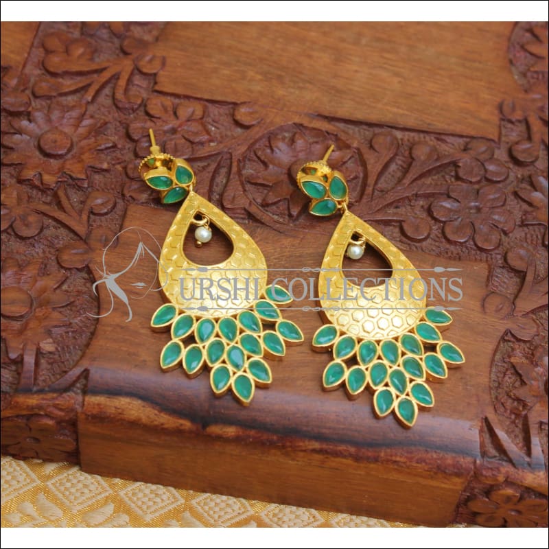 MATTE FINISH DESIGNER EARRINGS UTV222 - Earrings